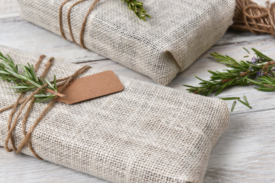 大切な人への贈り物に使えるファブリックラッピングのアイデア 山冨ラボ